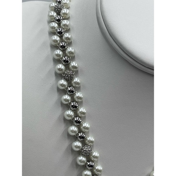 WHITE HOUSE BLACK
MARKET Pearl Tassel Pave Crystal Accents Necklace - Picture 4 of 15